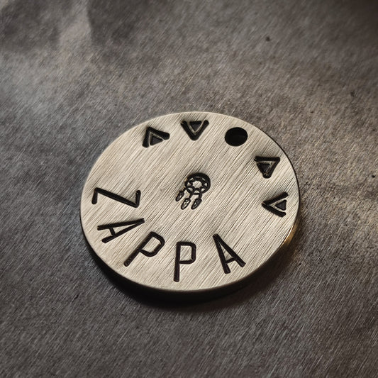 ZANA – kézműves sárgaréz kutyabiléta (⌀30 mm) (Másolat)