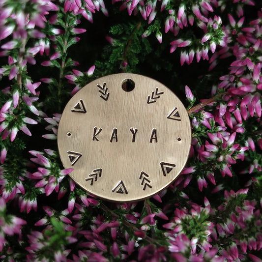 TOTEM – kézműves sárgaréz kutyabiléta (⌀30 mm)